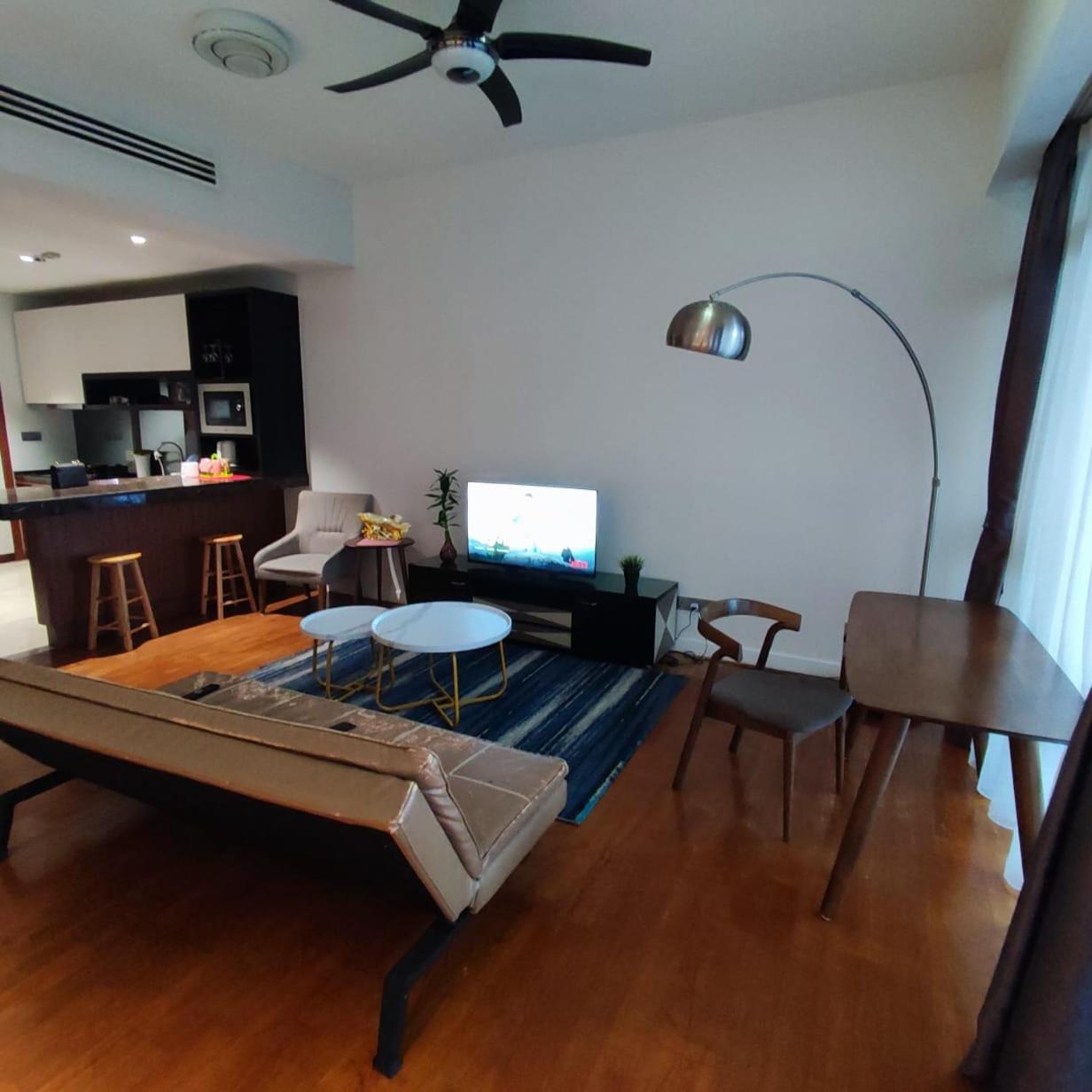 Anggun Klcc Apartment *